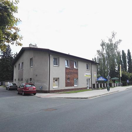 Penzion Tenis Poděbrady Exterior foto